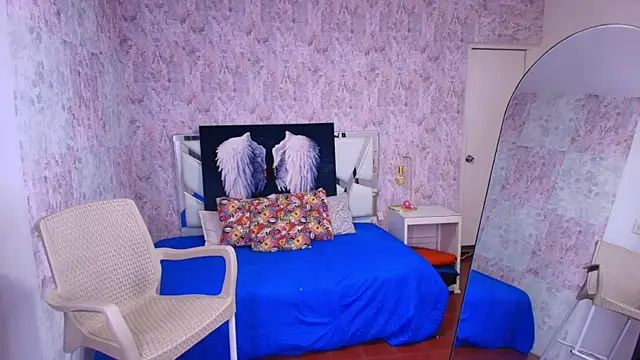 Snapshot of blondie_lover69 chatting on September 2025 08:41:02 PM blondie lover69 online show from September 2025 08:41:02 PM