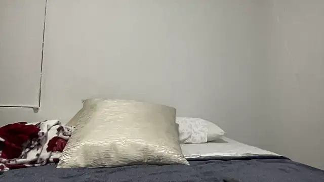 LunaBeya online show from October 2025 12:52:02 AM