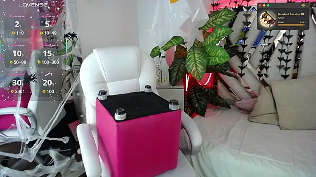 Snapshot of NyxAndria_1 chatting on October 2025 09:27:02 PM NyxAndria 1 online show from October 2025 09:27:02 PM