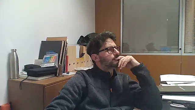 Cellino4 online show from January 2025 07:00:02 PM