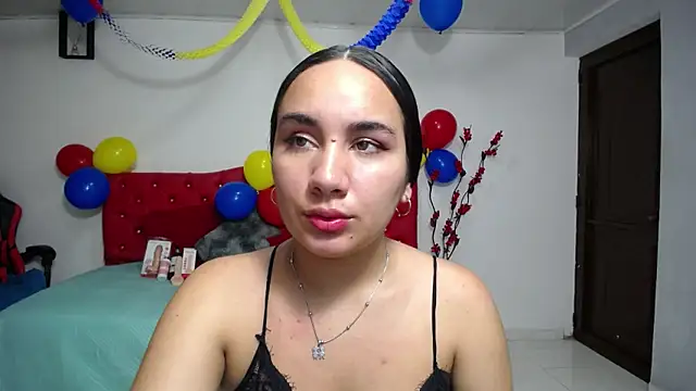 Snapshot of Maylin_horny19 chatting on June 2026 03:11:02 AM Maylin horny19 online show from June 2026 03:11:02 AM