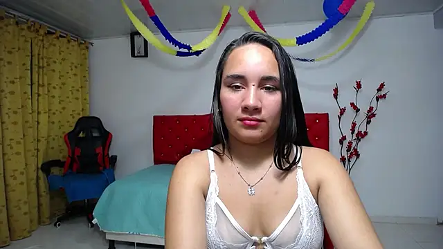 Snapshot of Maylin_horny19 chatting on June 2026 03:25:01 AM Maylin horny19 online show from June 2026 03:25:01 AM