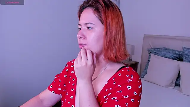 zoes milee online show from February 2025 11:12:02 AM