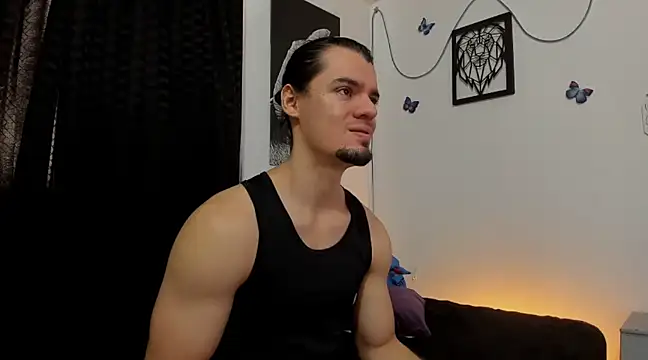 maxi styles online show from February 2025 05:35:01 PM