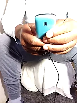 Dube501 online show from November 2025 07:19:01 AM