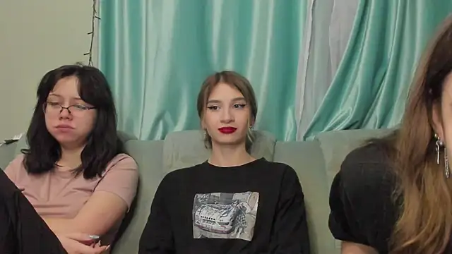 honey love honeyy online show from January 2025 05:33:01 PM