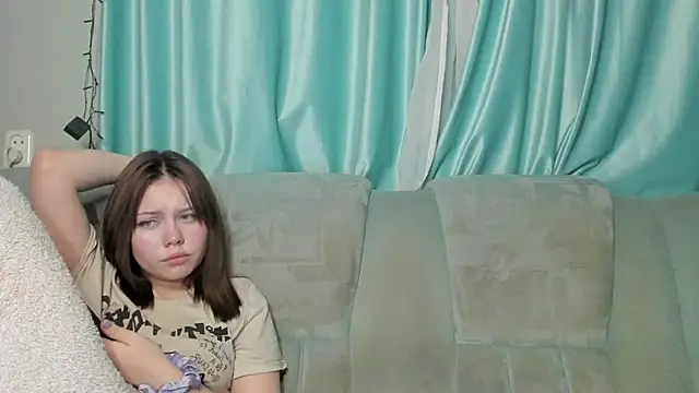 honey love honeyy online show from January 2025 06:13:01 PM