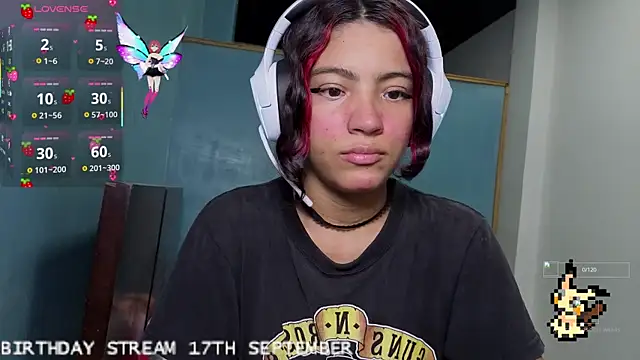 Lovelyamyy online show from September 2025 07:04:01 PM