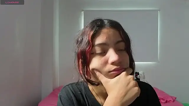 Lovelyamyy online show from November 2025 12:49:02 PM