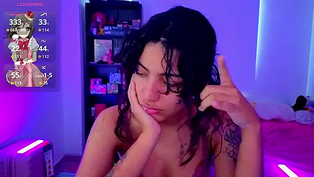 Lovelyamyy online show from July 2026 01:48:01 PM