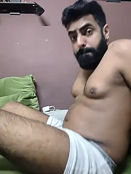 vaibhavchugh38 online show from February 2026 10:43:01 AM