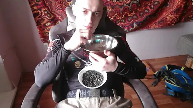 Snapshot of johnny_positive chatting on October 2025 11:00:01 AM johnny positive online show from October 2025 11:00:01 AM