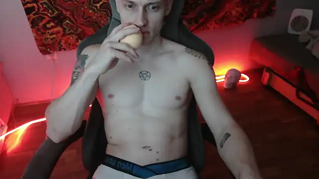 Snapshot of johnny_positive chatting on November 2025 03:45:01 PM johnny positive online show from November 2025 03:45:01 PM