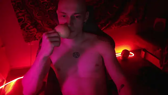 Snapshot of johnny_positive chatting on November 2025 04:03:01 PM johnny positive online show from November 2025 04:03:01 PM