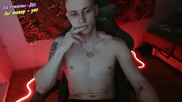 Snapshot of johnny_positive chatting on December 2025 04:02:01 PM johnny positive online show from December 2025 04:02:01 PM