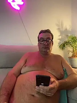 Snapshot of MountJohnXL chatting on May 2026 01:36:01 AM MountJohnXL online show from May 2026 01:36:01 AM