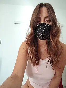 Akemi rossi online show from July 2026 06:05:01 AM