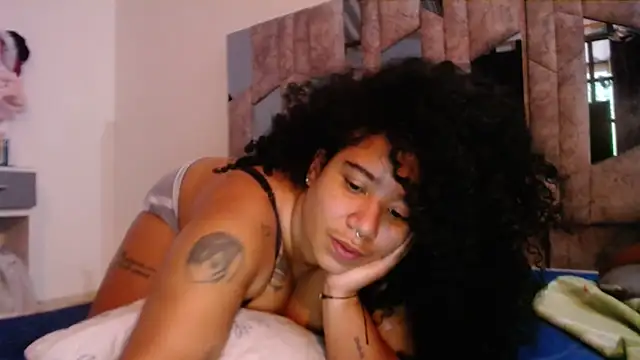 Snapshot of leslycarsson chatting on March 2026 09:59:02 PM leslycarsson online show from March 2026 09:59:02 PM