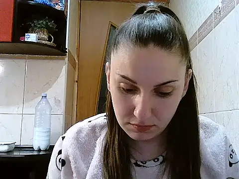 Yuliia30 online show from April 2026 07:10:01 PM