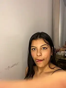 Salmaportman69 online show from March 2025 04:13:01 AM