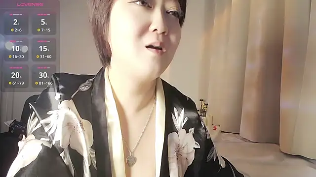 Hey-Cute online show from February 2025 09:09:01 PM