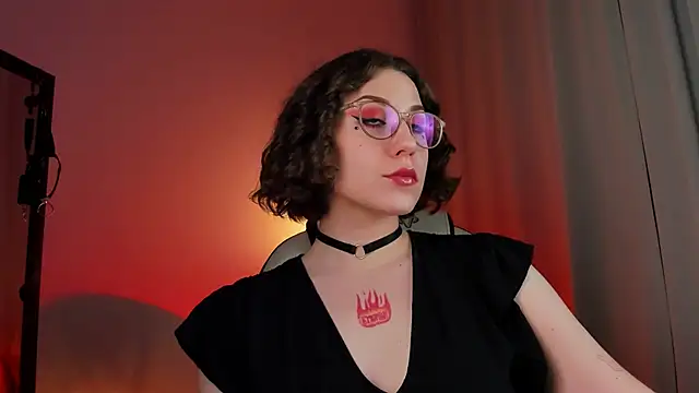 Eva Moss  online show from March 2025 09:49:01 PM