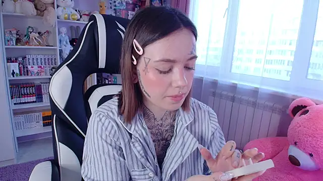 Catharsisi online show from March 2025 03:18:01 PM