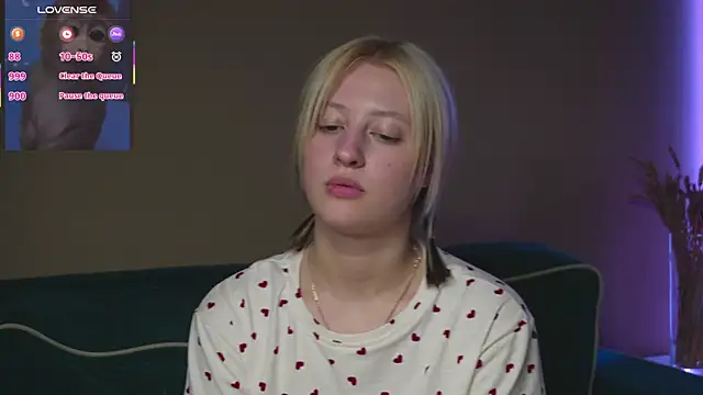 milasmiu online show from March 2025 11:35:02 PM