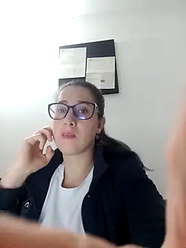 CHARLOTTE 1711 online show from February 2025 03:02:01 AM