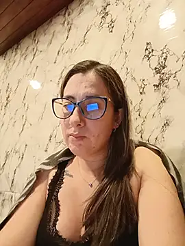 CHARLOTTE 1711 online show from July 2026 03:03:01 AM
