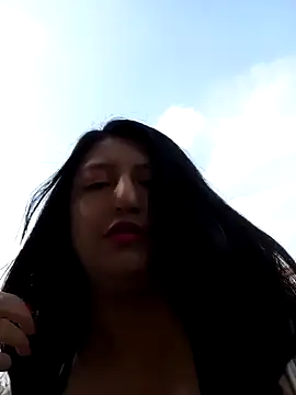 Melyy Edii online show from February 2025 02:23:01 PM