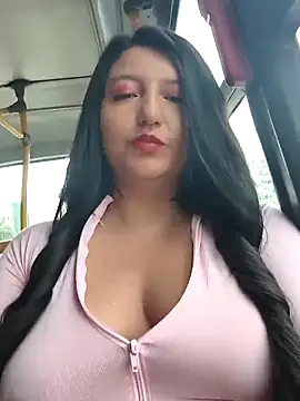 Melyy Edii online show from April 2026 06:35:01 PM