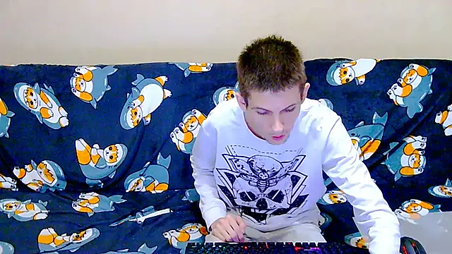 Lester Broo online show from December 2025 10:41:02 AM