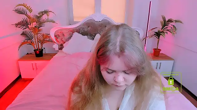 Erica  Alta online show from October 2025 05:41:01 AM