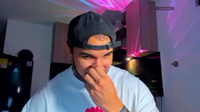 austinoficial online show from April 2026 04:18:02 AM