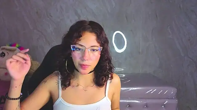 zoe ch  online show from July 2026 03:11:02 AM