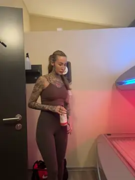 Black sweet Rose online show from January 2026 04:22:01 PM