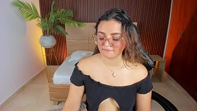 Snapshot of lilly_ass_ chatting on February 2025 07:53:02 PM lilly ass online show from February 2025 07:53:02 PM