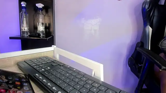 Snapshot of BrigitteRoy_ chatting on May 2026 03:03:02 AM BrigitteRoy online show from May 2026 03:03:02 AM