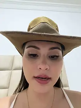 Aitana Hilton  online show from February 2025 01:43:01 AM