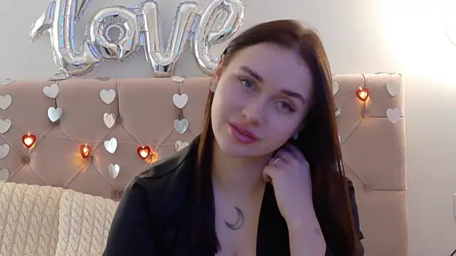 Snapshot of Lilliana_Moon chatting on February 2025 09:37:01 AM Lilliana Moon online show from February 2025 09:37:01 AM