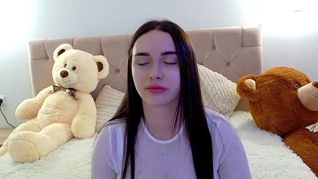 Snapshot of Lilliana_Moon chatting on October 2025 06:36:01 AM Lilliana Moon online show from October 2025 06:36:01 AM
