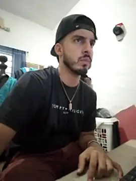 alejo5288 online show from November 2025 05:44:02 PM