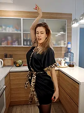 Snapshot of Miroslavadzm1 chatting on April 2026 11:16:01 AM Miroslavadzm1 online show from April 2026 11:16:01 AM