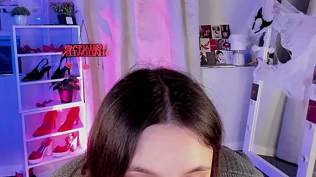 Sahara Shields online show from October 2025 10:56:02 AM