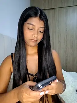 Snapshot of IslaBlaze chatting on February 2026 01:47:02 AM IslaBlaze online show from February 2026 01:47:02 AM