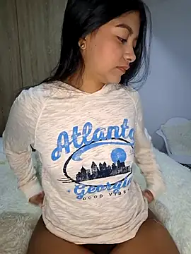 Snapshot of IslaBlaze chatting on March 2026 11:23:01 AM IslaBlaze online show from March 2026 11:23:01 AM