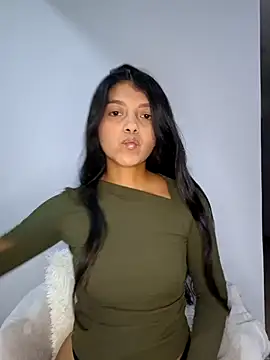 Snapshot of IslaBlaze chatting on March 2026 03:56:02 AM IslaBlaze online show from March 2026 03:56:02 AM