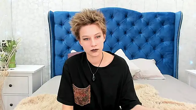 via mayer  online show from March 2025 11:32:02 PM