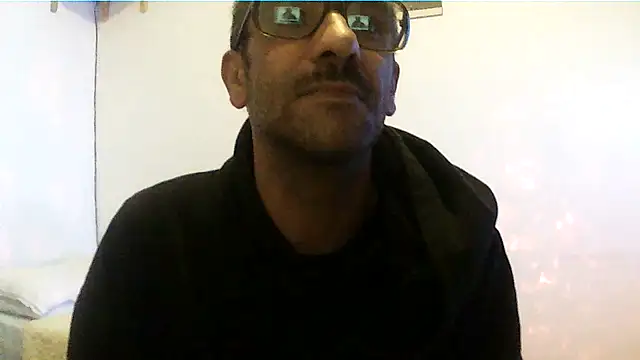 Snapshot of torakiki19 chatting on October 2025 08:17:01 PM torakiki19 online show from October 2025 08:17:01 PM